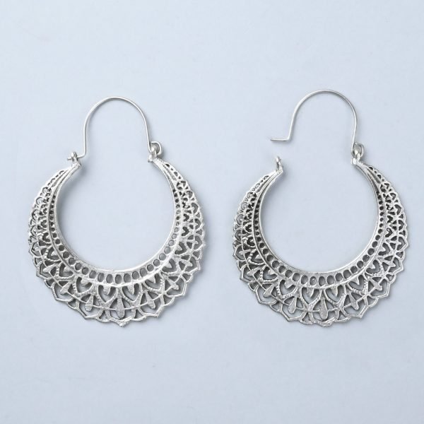 Tribal Inspired Glamour - Image 3